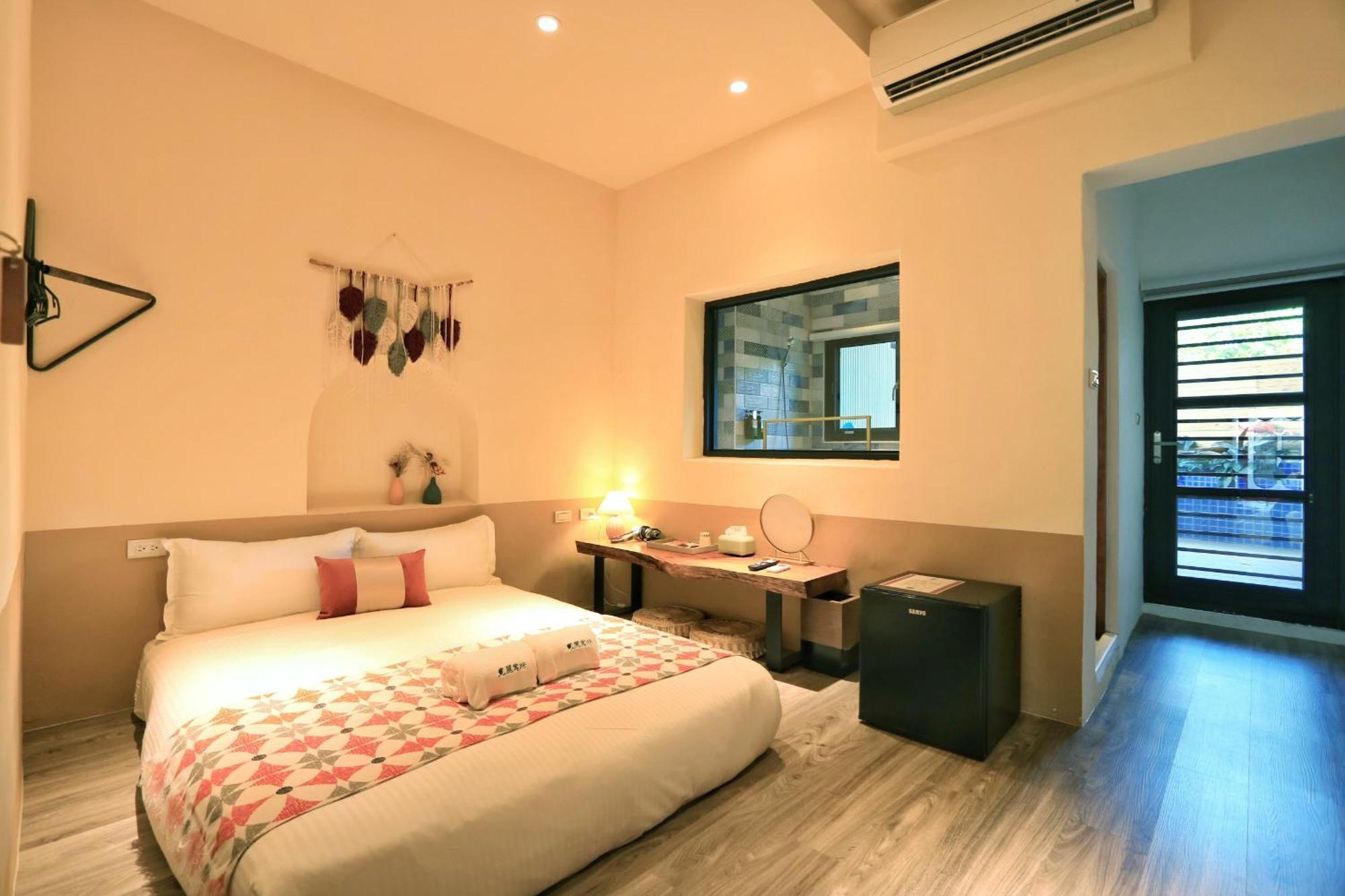 E-Ping Castle Hotel Nanwan Eksteriør billede